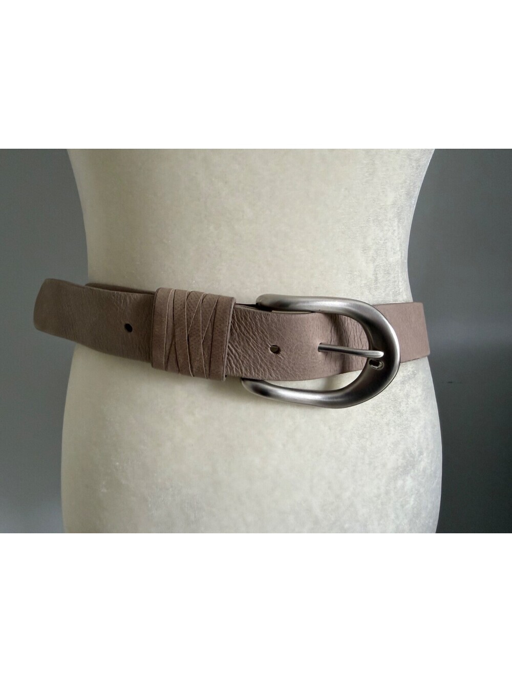 Streets Ahead Taupe Leather Belt Size M 39" Solid Brass Italian Buckle USA